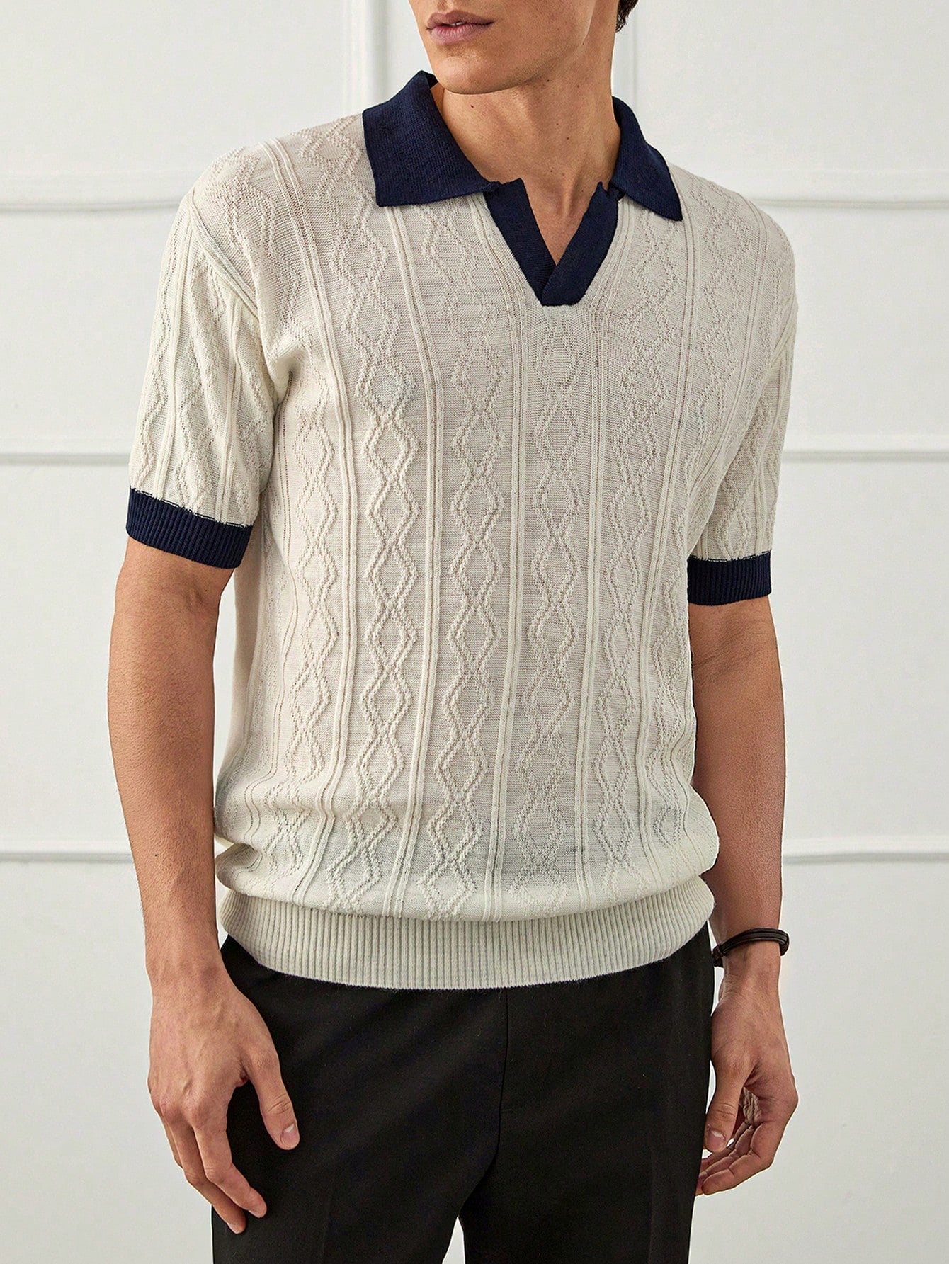 Men Geometrical Knitted Half Button Old Money Regular Polo Shirt