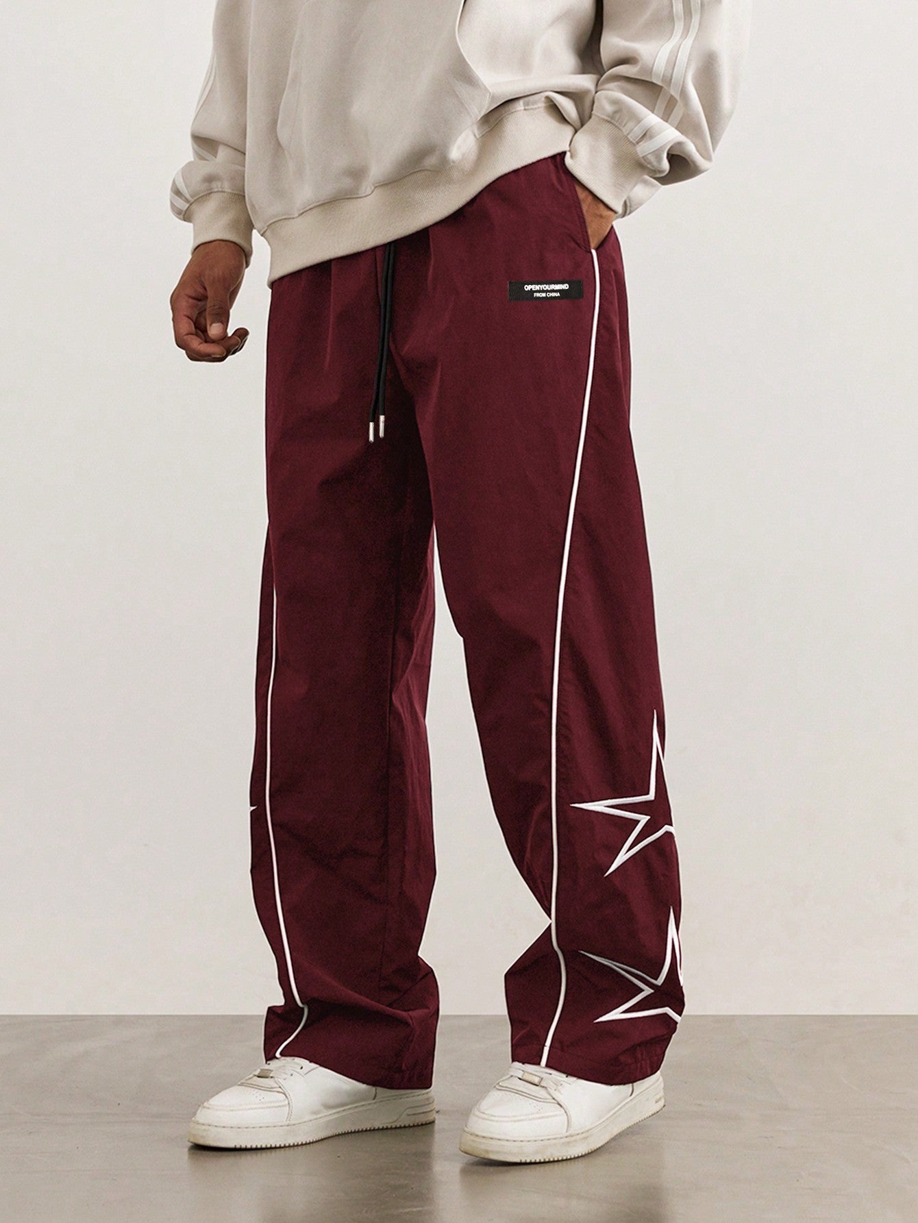 Manfinity Hypemode Men'S Loose Star Pattern Side Striped Pants