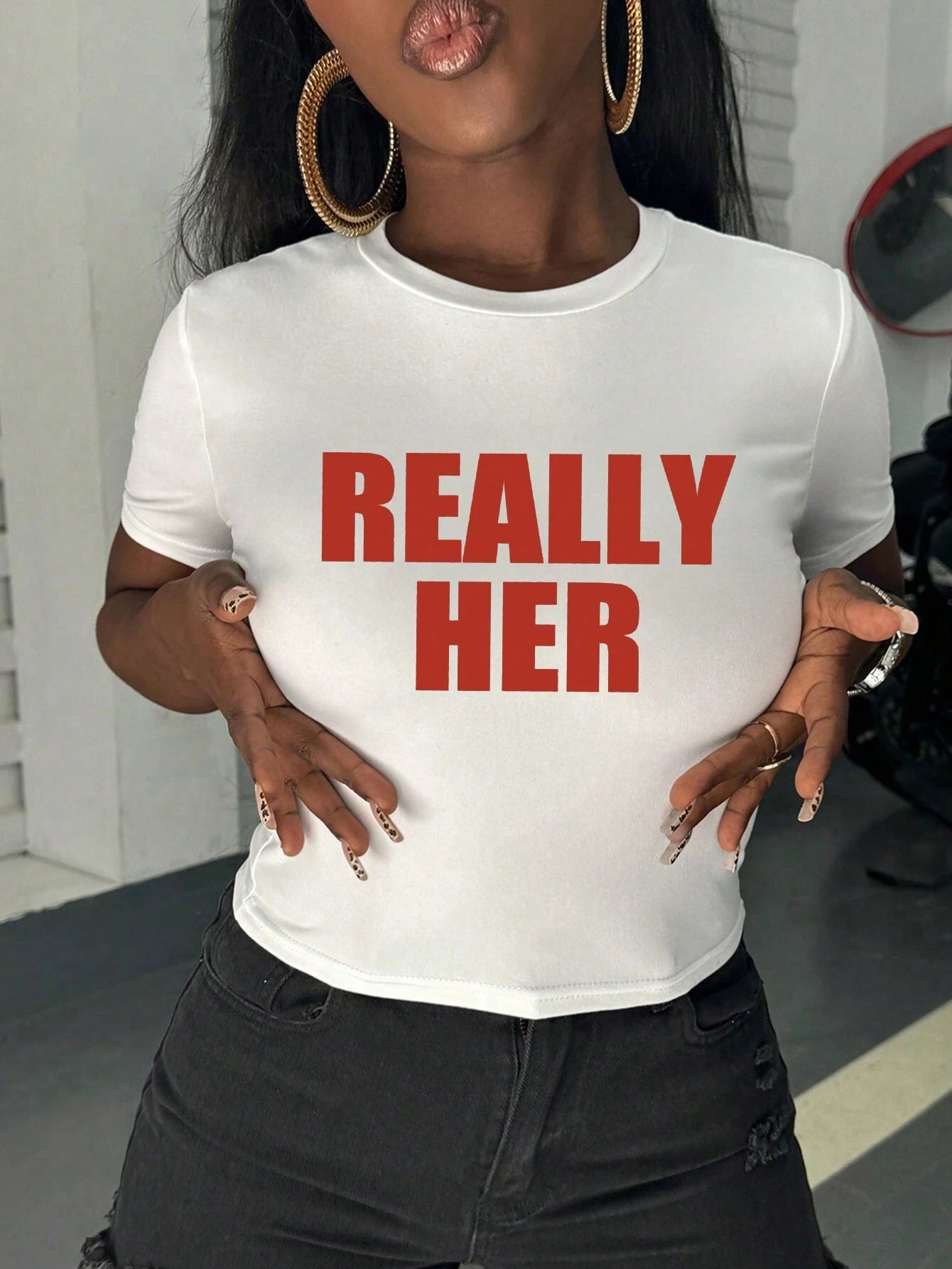 Letter Graphic Crop Tee for Summer Graphic Tees Women Tops