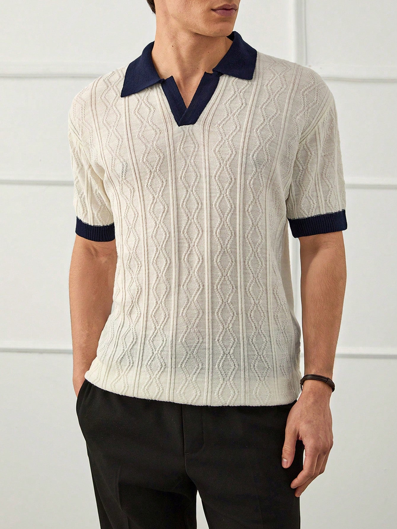 Men Geometrical Knitted Half Button Old Money Regular Polo Shirt